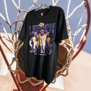 Lebron James Size L Black (C15)‎